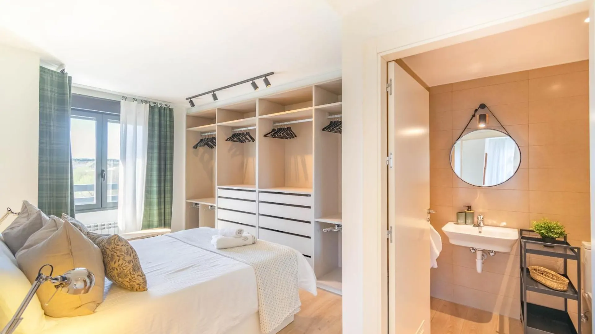Piso Iturriondo, Espacioso Apartamento A 5 Minutos De Pamplona Huarte Spain