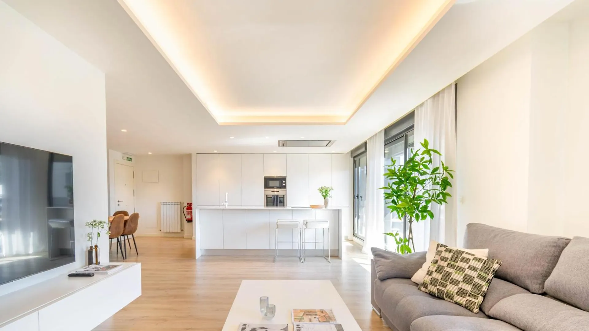 Apartment Piso Iturriondo, Espacioso Apartamento A 5 Minutos De Pamplona Huarte Spain