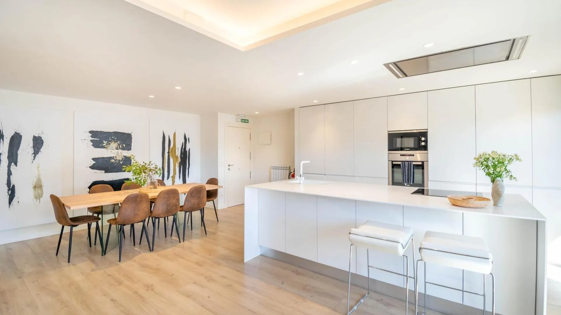 Piso Iturriondo, Espacioso Apartamento A 5 Minutos De Pamplona Huarte 0*,