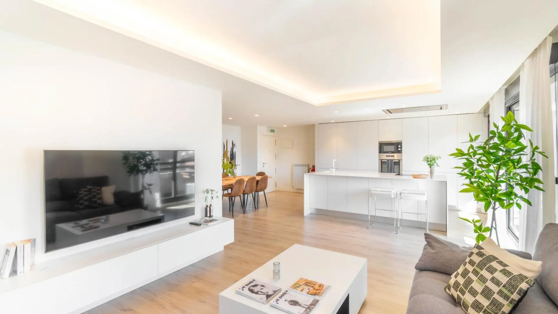 Piso Iturriondo, Espacioso Apartamento A 5 Minutos De Pamplona Huarte
