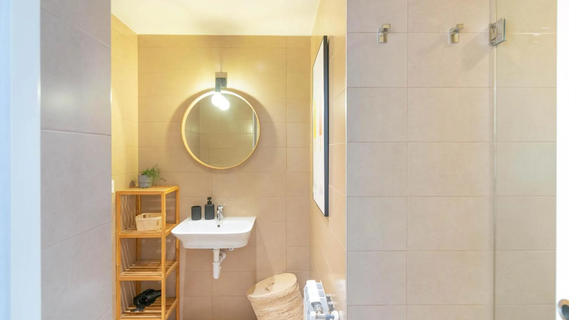 Piso Iturriondo, Espacioso Apartamento A 5 Minutos De Pamplona Huarte Spain